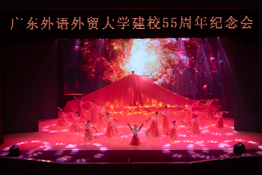 舞蹈《腾》2.jpg 舞蹈《腾》2.jpg